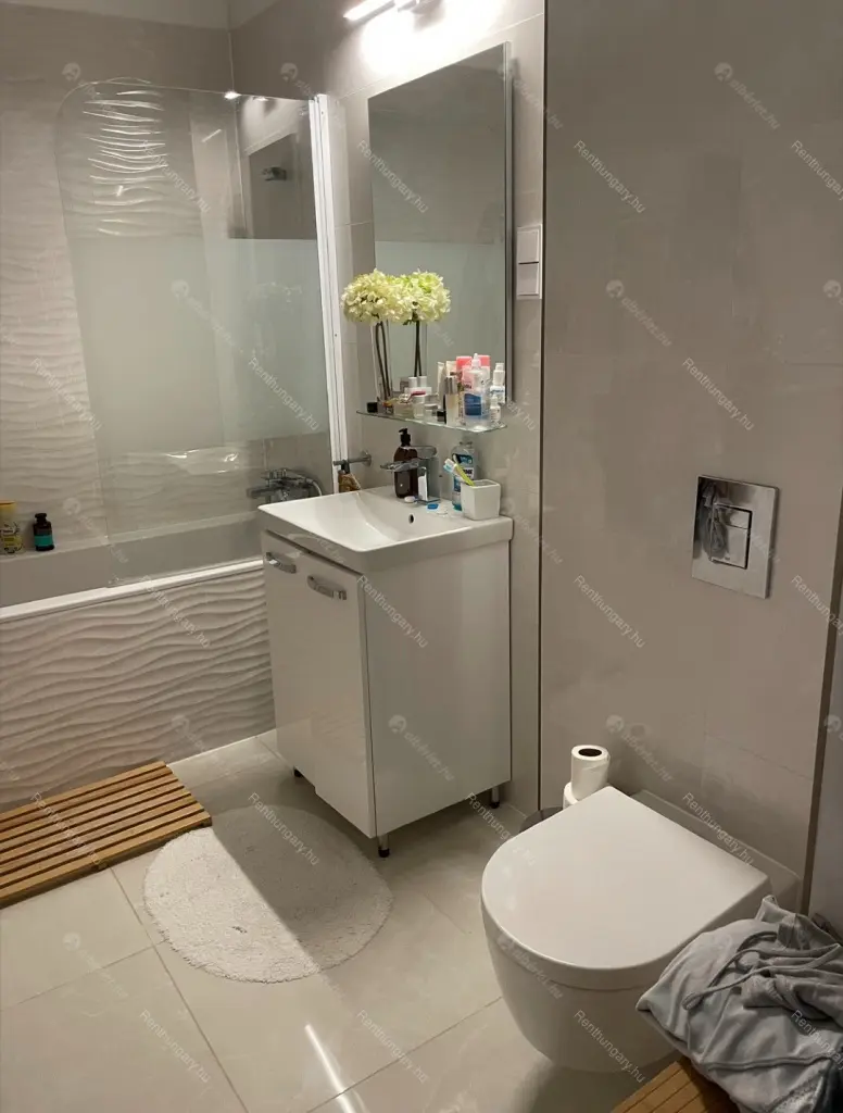 Kiadó albérlet 480000 Ft/hó áron: Budapest, XII. kerület  Németvölgyi út. Mérete: 70 nm, 3 szobás | Alberlet.hu - 6665311