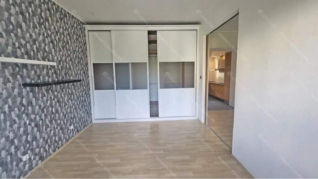 Kiadó albérlet 340000 Ft/hó áron: Budapest, XII. kerület  Németvölgyi út. Mérete: 80 nm, 2 szobás | Alberlet.hu - 6688109