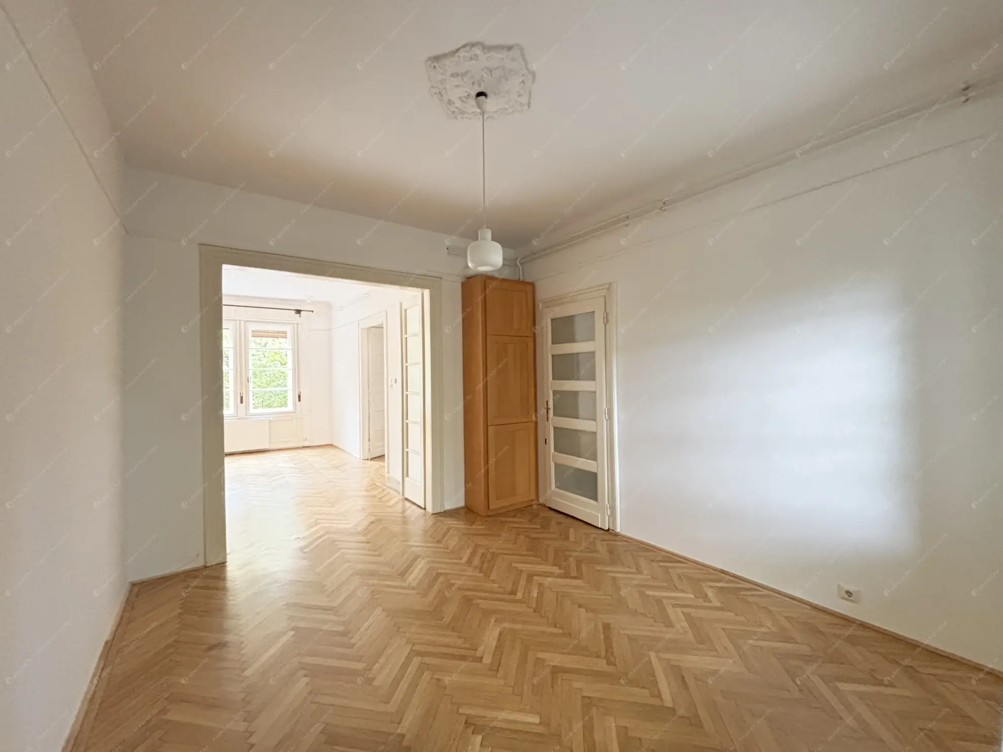 Kiadó albérlet 320000 Ft/hó áron: Budapest, XII. kerület  Németvölgyi út. Mérete: 88 nm, 3 szobás | Alberlet.hu - 6562258