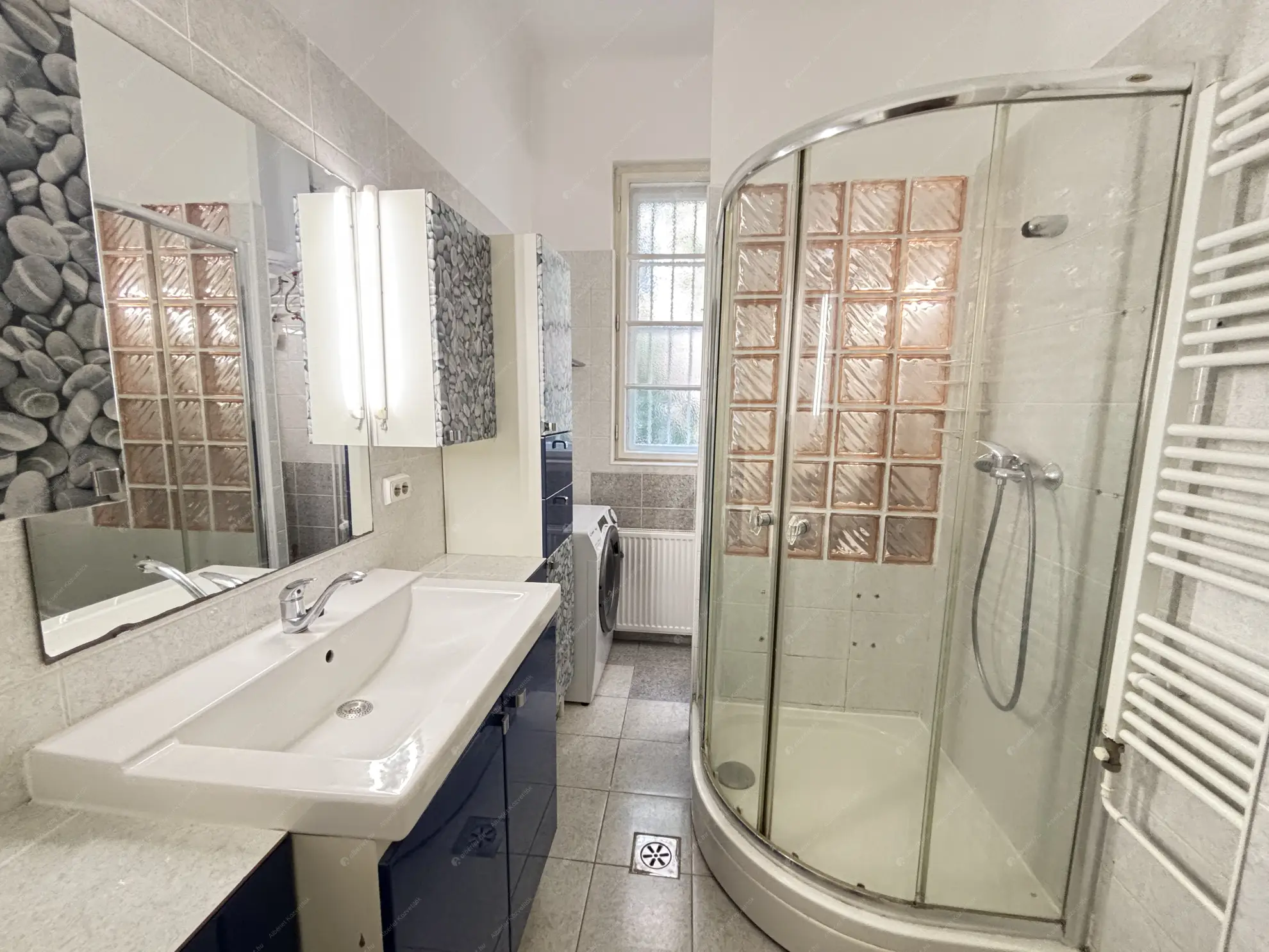 Kiadó albérlet 320000 Ft/hó áron: Budapest, XII. kerület  Németvölgyi út. Mérete: 88 nm, 3 szobás | Alberlet.hu - 6562263