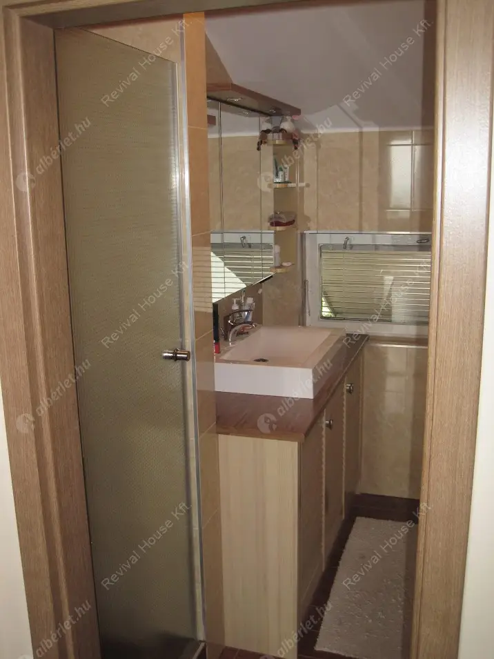 Kiadó albérlet 650000 Ft/hó áron: Budapest, XII. kerület  Óra út. Mérete: 80 nm, 3 szobás | Alberlet.hu - 6581449