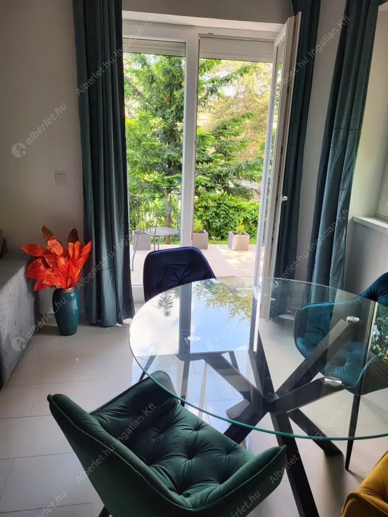 Kiadó albérlet 460000 Ft/hó áron: Budapest, XII. kerület  Orbánhegyi út. Mérete: 68 nm, 2 szobás | Alberlet.hu - 6585988