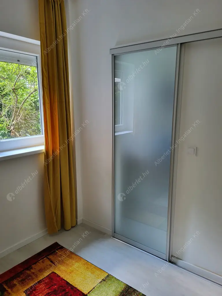 Kiadó albérlet 460000 Ft/hó áron: Budapest, XII. kerület  Orbánhegyi út. Mérete: 68 nm, 2 szobás | Alberlet.hu - 6585995