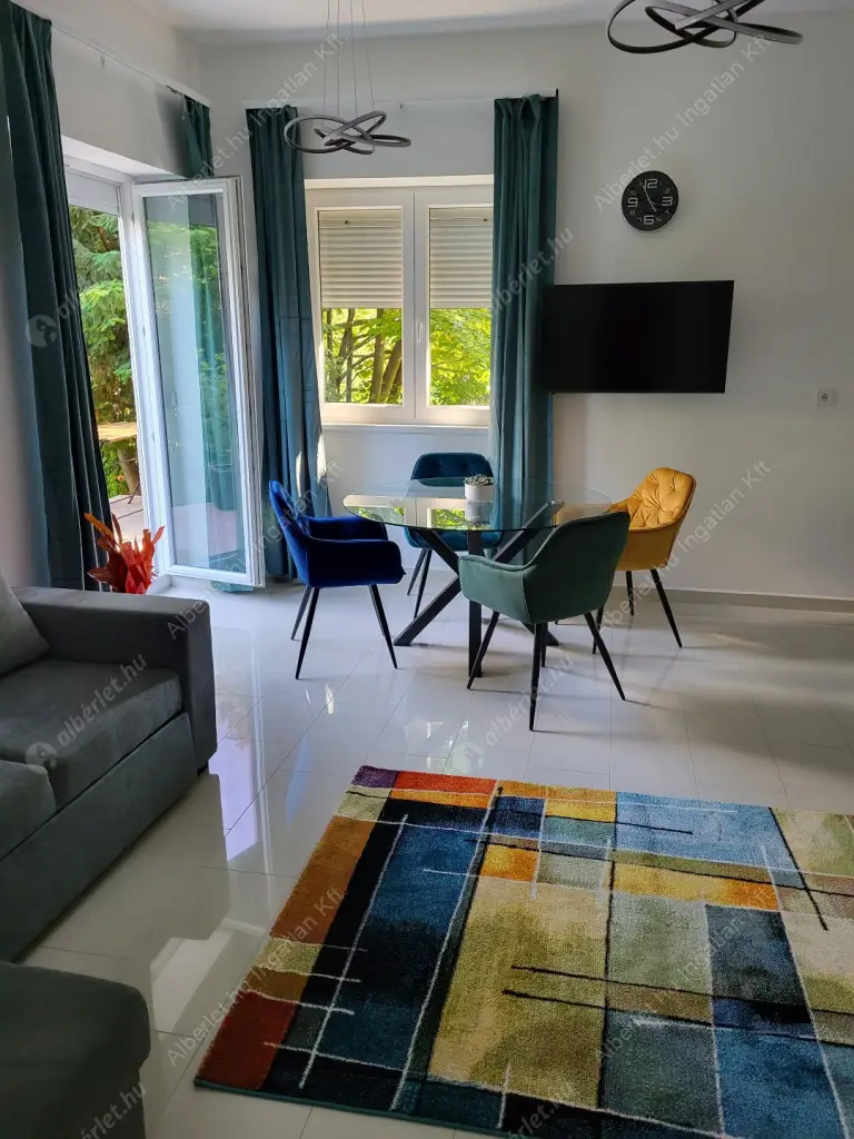 Kiadó albérlet 420000 Ft/hó áron: Budapest, XII. kerület  Orbánhegyi út. Mérete: 68 nm, 2 szobás | Alberlet.hu - 6624176