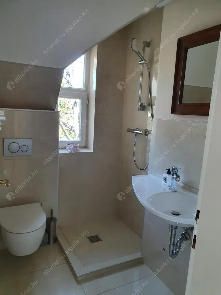 Kiadó albérlet 580000 Ft/hó áron: Budapest, XII. kerület  Patkó utca. Mérete: 152 nm, 5 szobás | Alberlet.hu - 6611798