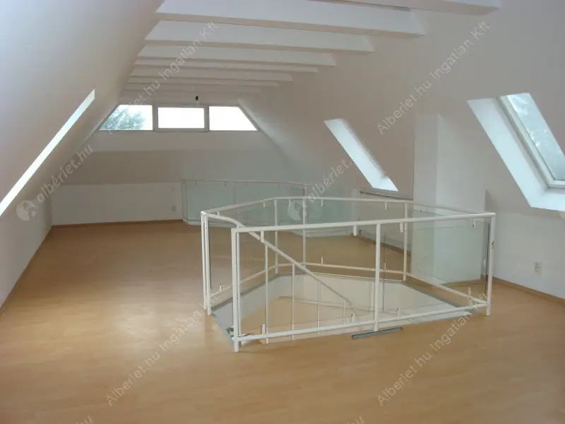 Kiadó albérlet 580000 Ft/hó áron: Budapest, XII. kerület  Patkó utca. Mérete: 152 nm, 5 szobás | Alberlet.hu - 6611803