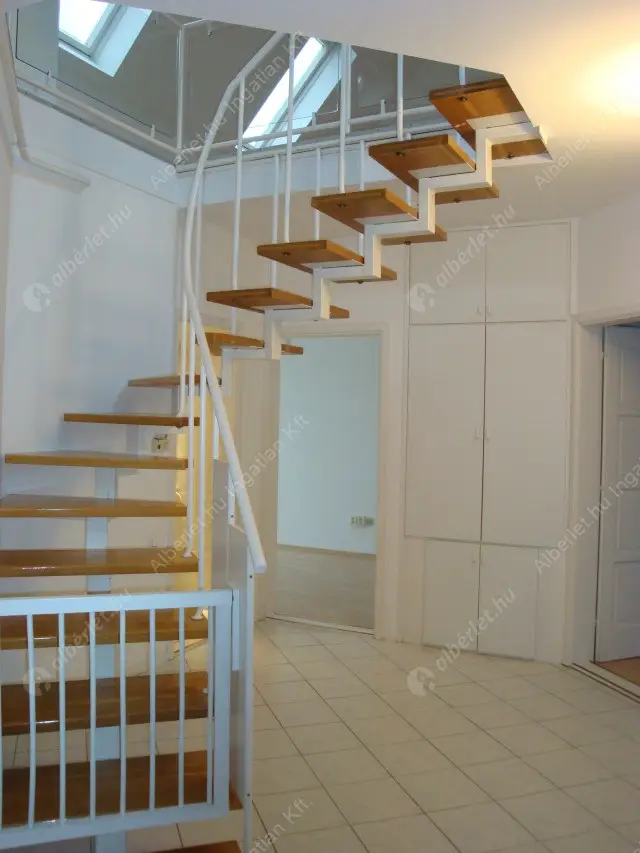 Kiadó albérlet 580000 Ft/hó áron: Budapest, XII. kerület  Patkó utca. Mérete: 152 nm, 5 szobás | Alberlet.hu - 6611806