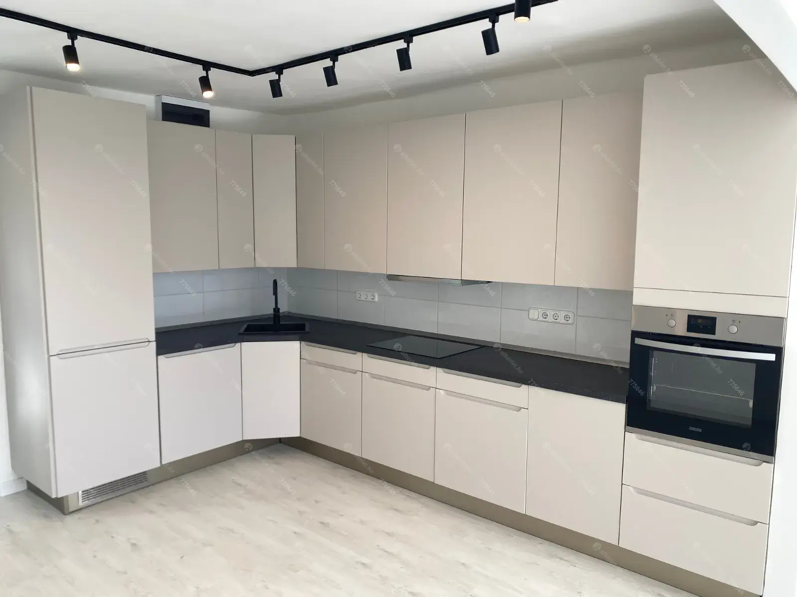 Kiadó albérlet 330000 Ft/hó áron: Budapest, XII. kerület  Sólyom utca. Mérete: 65 nm, 2 szobás | Alberlet.hu - 6671907