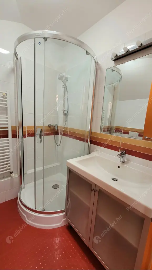 Kiadó albérlet 579000 Ft/hó áron: Budapest, XII. kerület  Szamóca utca. Mérete: 131 nm, 4 szobás | Alberlet.hu - 6565398