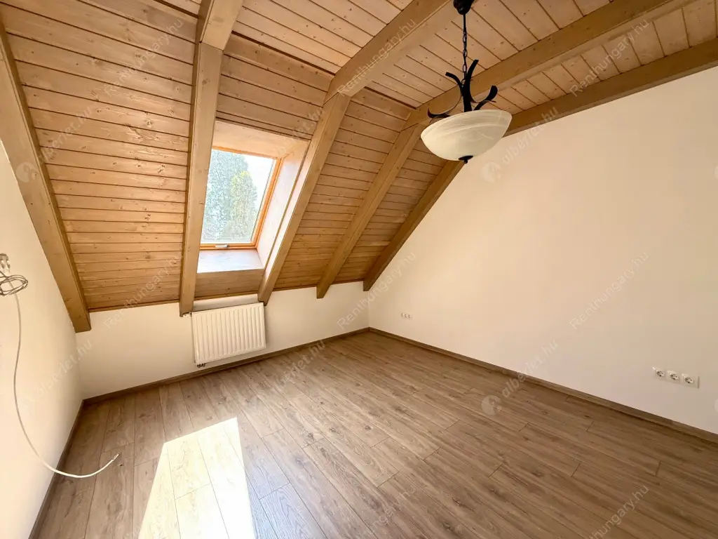 Kiadó albérlet 600000 Ft/hó áron: Budapest, XII. kerület  Szanatórium utca. Mérete: 152 nm, 5 szobás | Alberlet.hu - 6535247