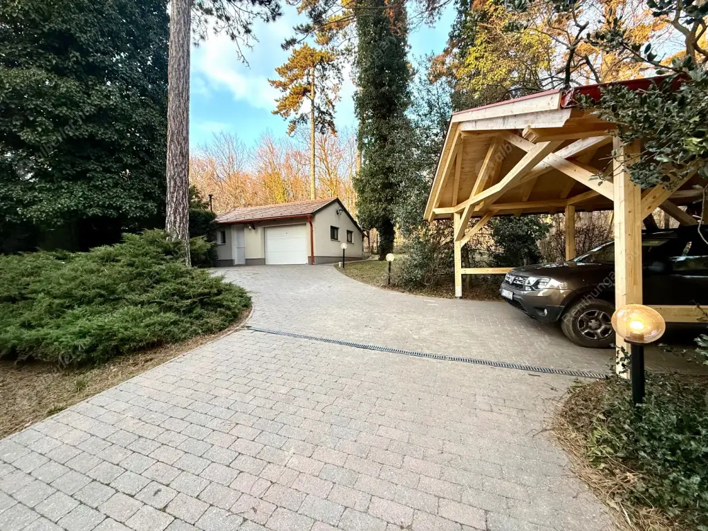 Kiadó albérlet 600000 Ft/hó áron: Budapest, XII. kerület  Szanatórium utca. Mérete: 152 nm, 5 szobás | Alberlet.hu - 6535256