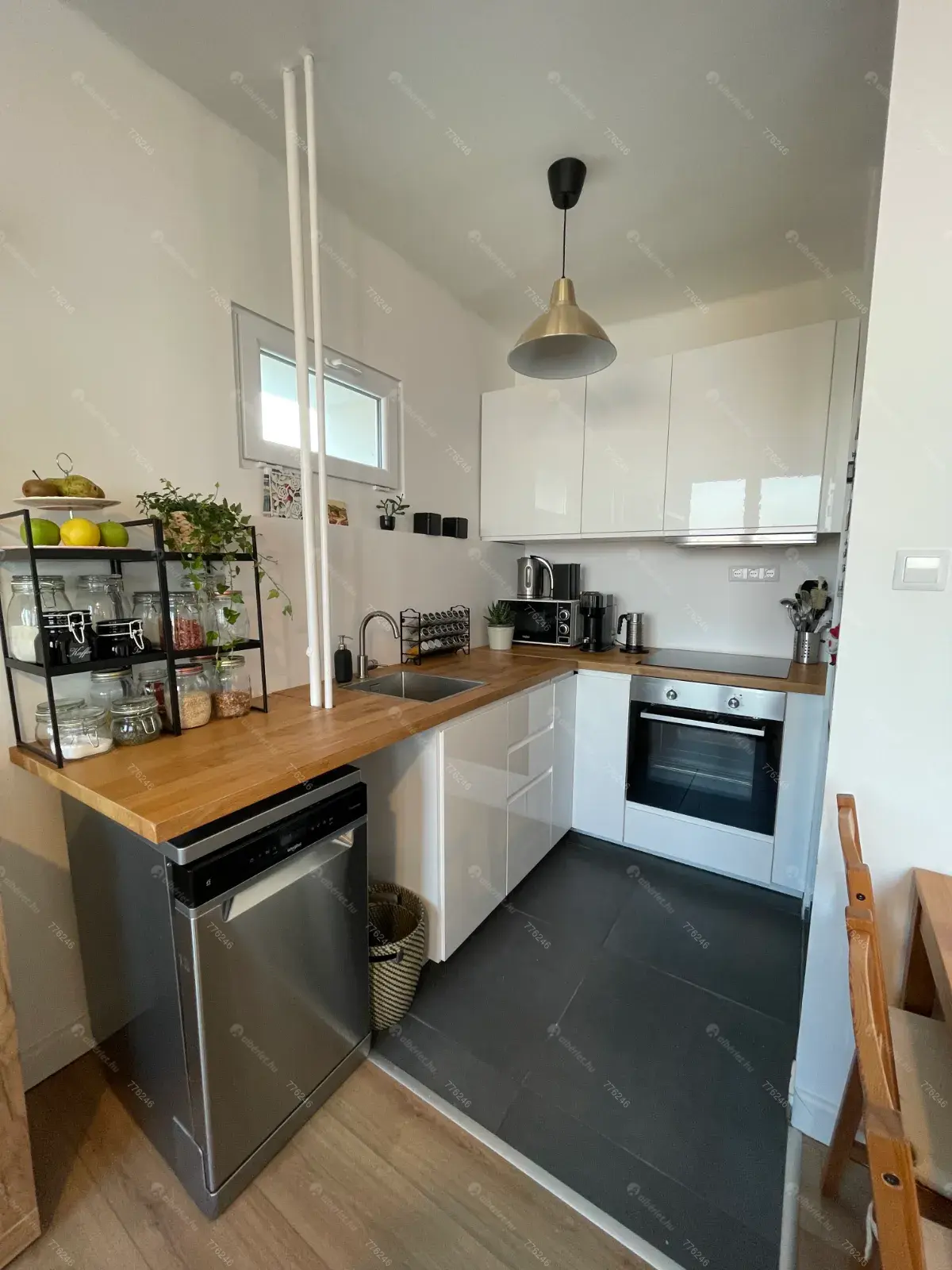 Kiadó albérlet 350000 Ft/hó áron: Budapest, XII. kerület  Thomán István utca. Mérete: 68 nm, 2 szobás | Alberlet.hu - 6683371