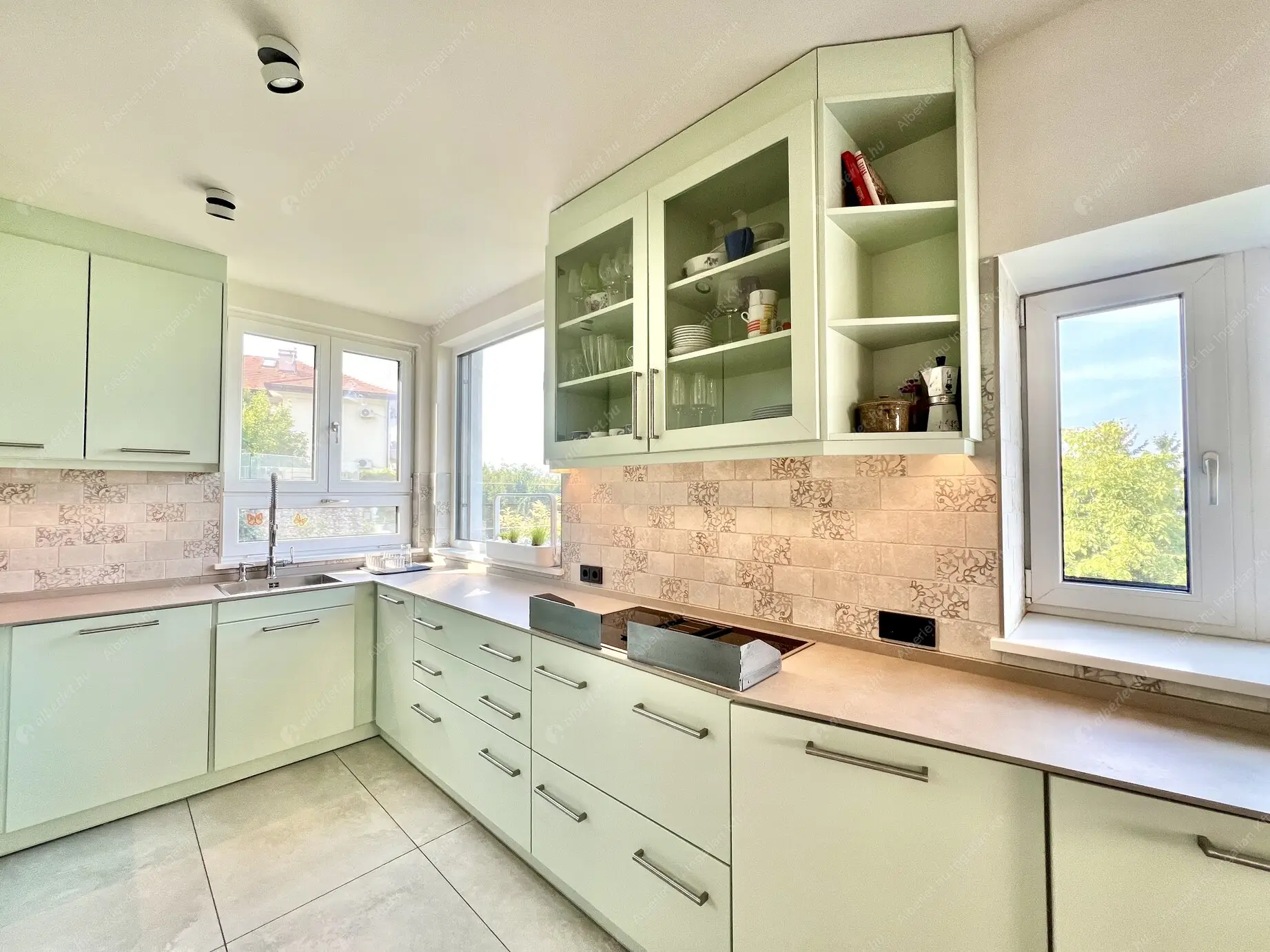 Kiadó albérlet 1280000 Ft/hó áron: Budapest, XII. kerület  Trencséni utca. Mérete: 130 nm, 4 szobás | Alberlet.hu - 6553427