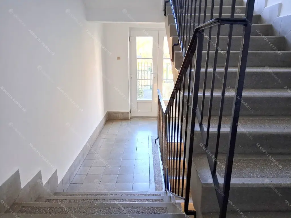 Kiadó albérlet 270000 Ft/hó áron: Budapest, XII. kerület  Tusnádi köz. Mérete: 60 nm, 2 szobás | Alberlet.hu - 6664588