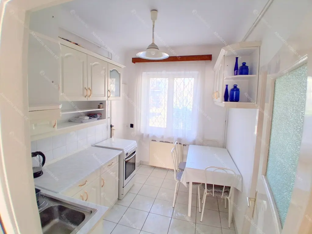 Kiadó albérlet 270000 Ft/hó áron: Budapest, XII. kerület  Tusnádi köz. Mérete: 60 nm, 2 szobás | Alberlet.hu - 6670306