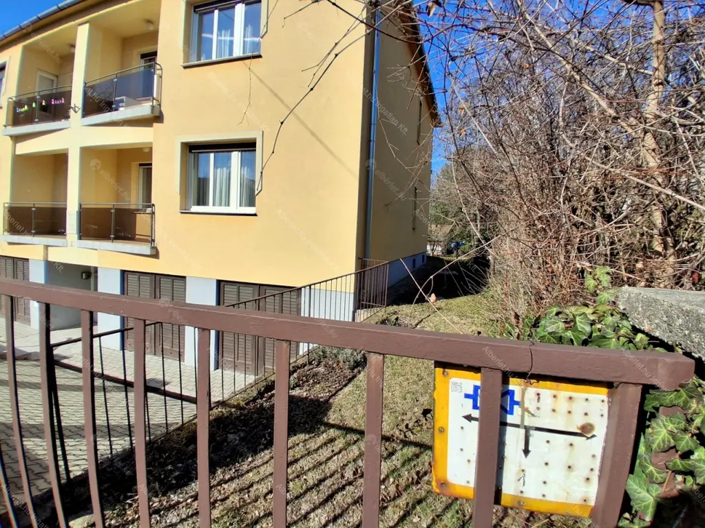 Kiadó albérlet 270000 Ft/hó áron: Budapest, XII. kerület  Tusnádi köz. Mérete: 60 nm, 2 szobás | Alberlet.hu - 6670320