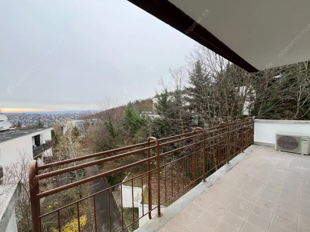 Kiadó albérlet 650000 Ft/hó áron: Budapest, XII. kerület  Városkúti út. Mérete: 100 nm, 4 szobás | Alberlet.hu - 6612502