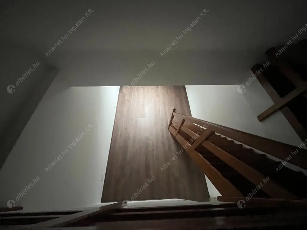 Kiadó albérlet 650000 Ft/hó áron: Budapest, XII. kerület  Városkúti út. Mérete: 100 nm, 4 szobás | Alberlet.hu - 6612505