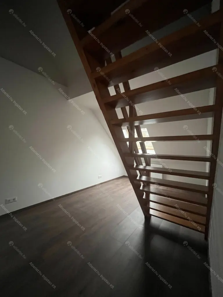 Kiadó albérlet 650000 Ft/hó áron: Budapest, XII. kerület  Városkúti út. Mérete: 100 nm, 4 szobás | Alberlet.hu - 6685139