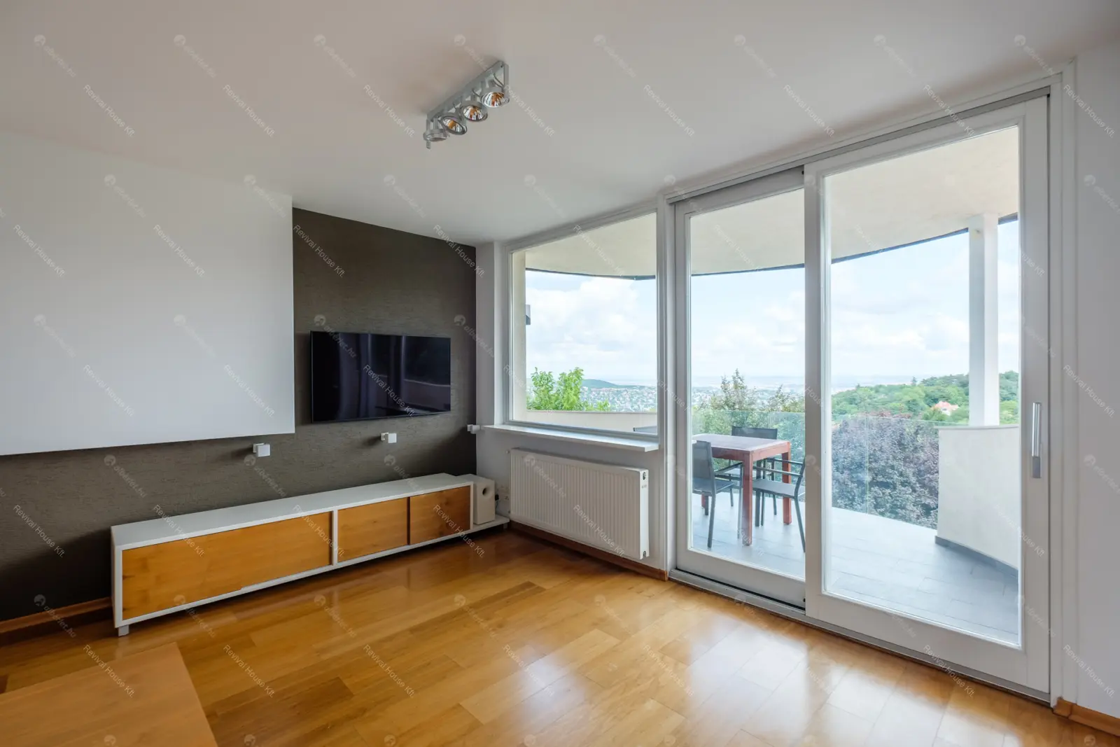 Kiadó albérlet 1050000 Ft/hó áron: Budapest, XII. kerület  Városkúti út. Mérete: 142 nm, 5 szobás | Alberlet.hu - 6112652