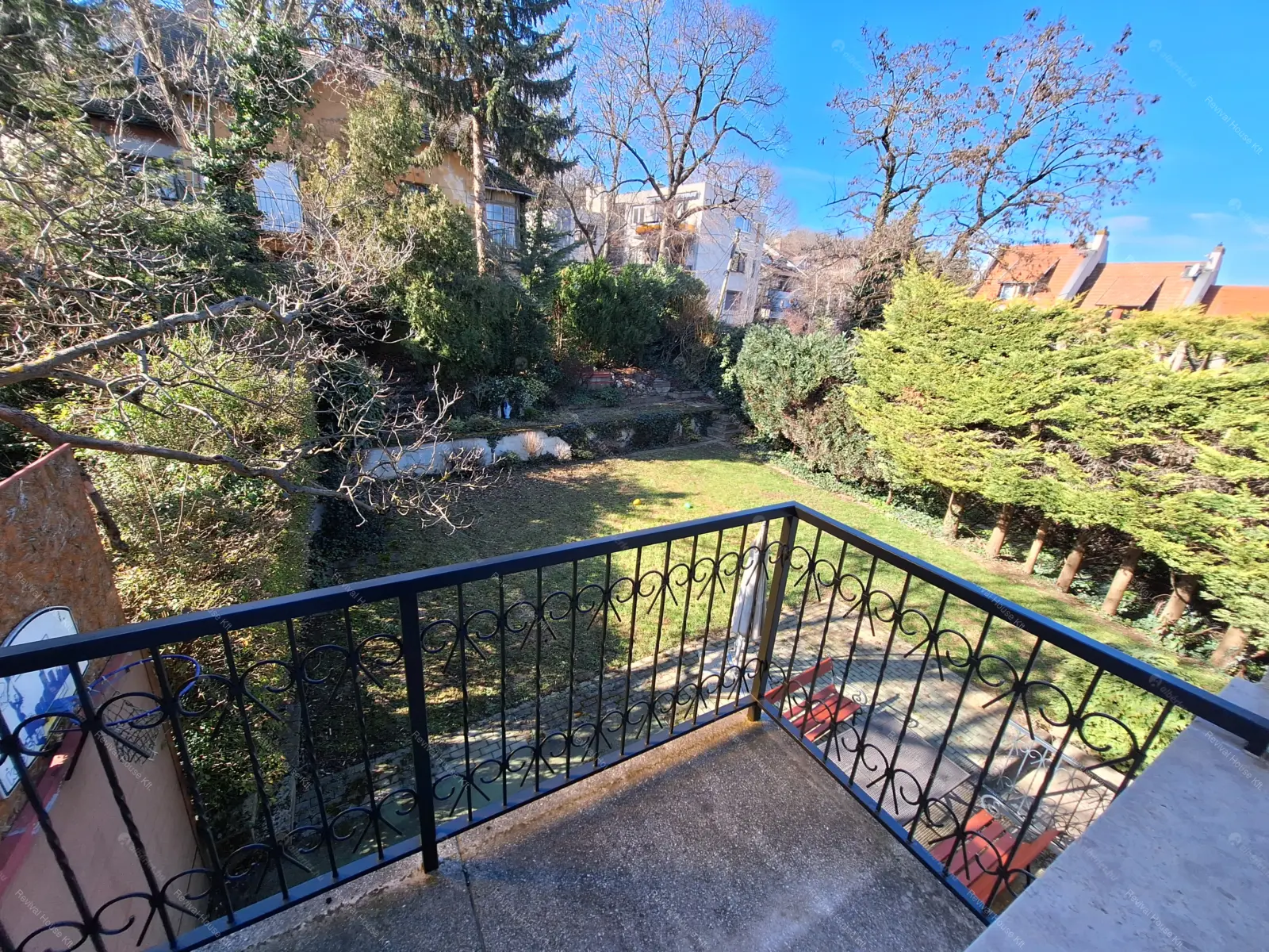 Kiadó albérlet 938000 Ft/hó áron: Budapest, XII. kerület  Városkúti út. Mérete: 240 nm, 5 szobás | Alberlet.hu - 6662799