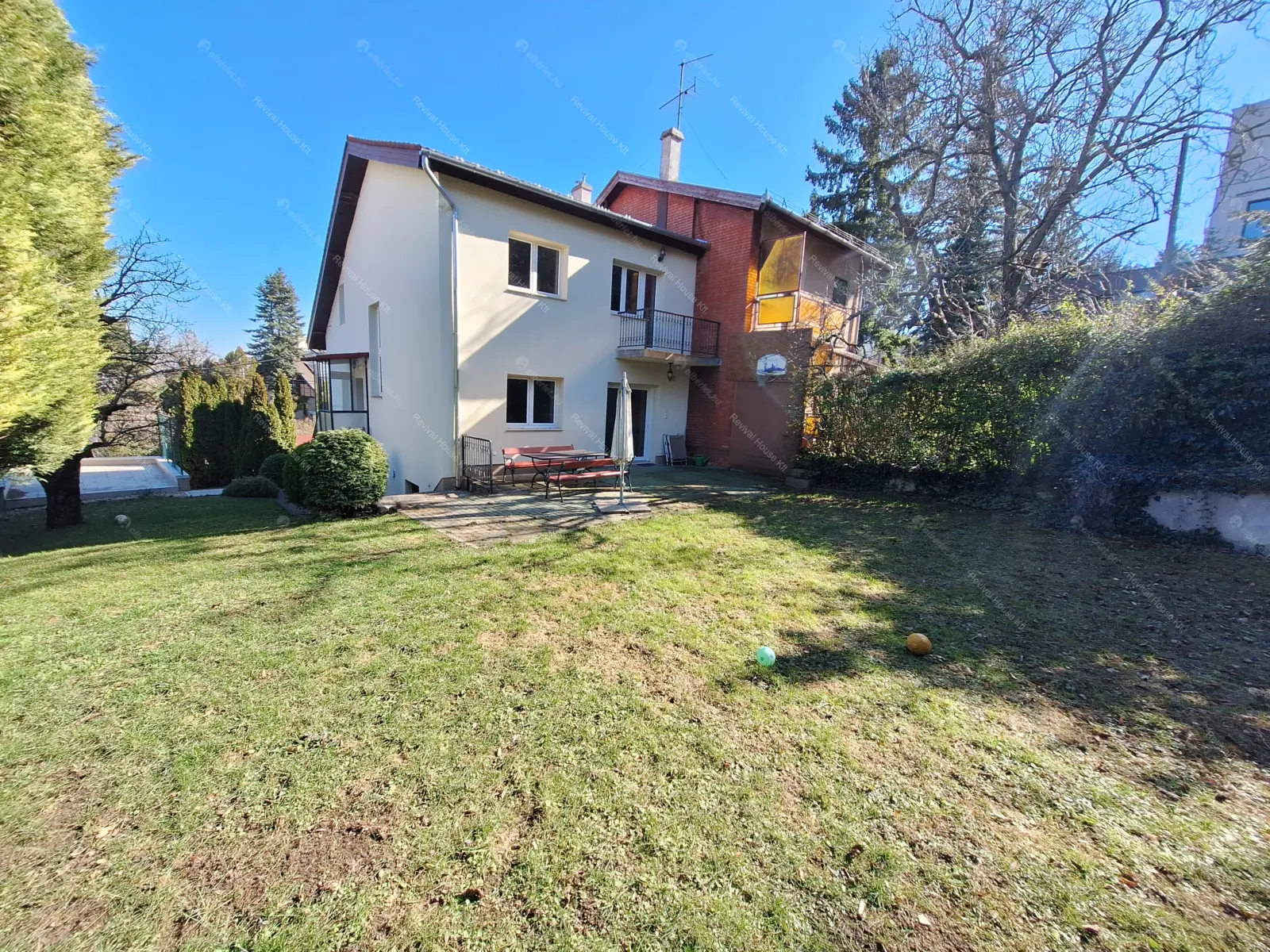 Kiadó albérlet 938000 Ft/hó áron: Budapest, XII. kerület  Városkúti út. Mérete: 240 nm, 5 szobás | Alberlet.hu - 6662817