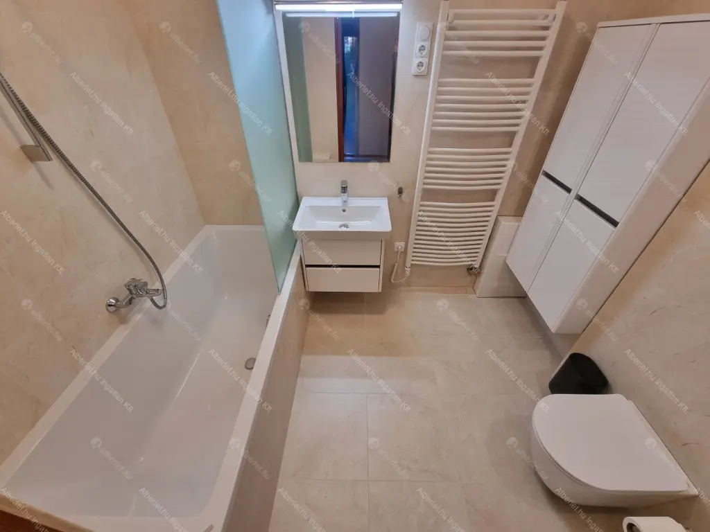 Kiadó albérlet 950000 Ft/hó áron: Budapest, XII. kerület  Városkúti út. Mérete: 240 nm, 5 szobás | Alberlet.hu - 6669909