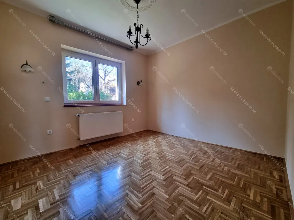 Kiadó albérlet 950000 Ft/hó áron: Budapest, XII. kerület  Városkúti út. Mérete: 240 nm, 5 szobás | Alberlet.hu - 6669927