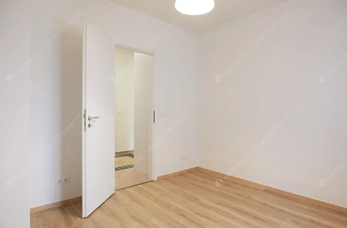 Kiadó albérlet 340000 Ft/hó áron: Budapest, XII. kerület  Zugliget út. Mérete: 65 nm, 3 szobás | Alberlet.hu - 6568646