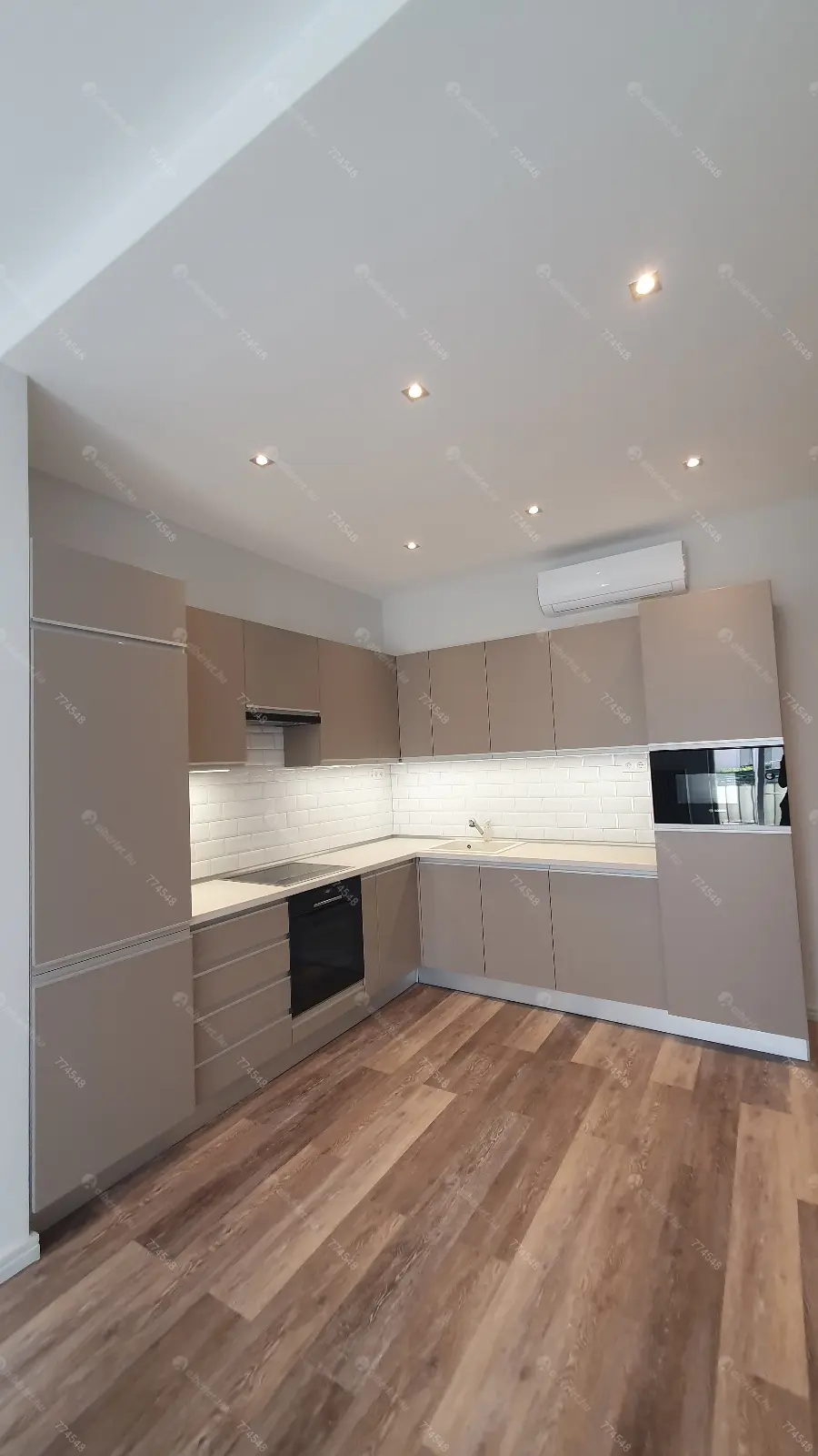 Kiadó albérlet 340000 Ft/hó áron: Budapest, XIII. kerület   . Mérete: 57 nm, 2 szobás | Alberlet.hu - 6651299