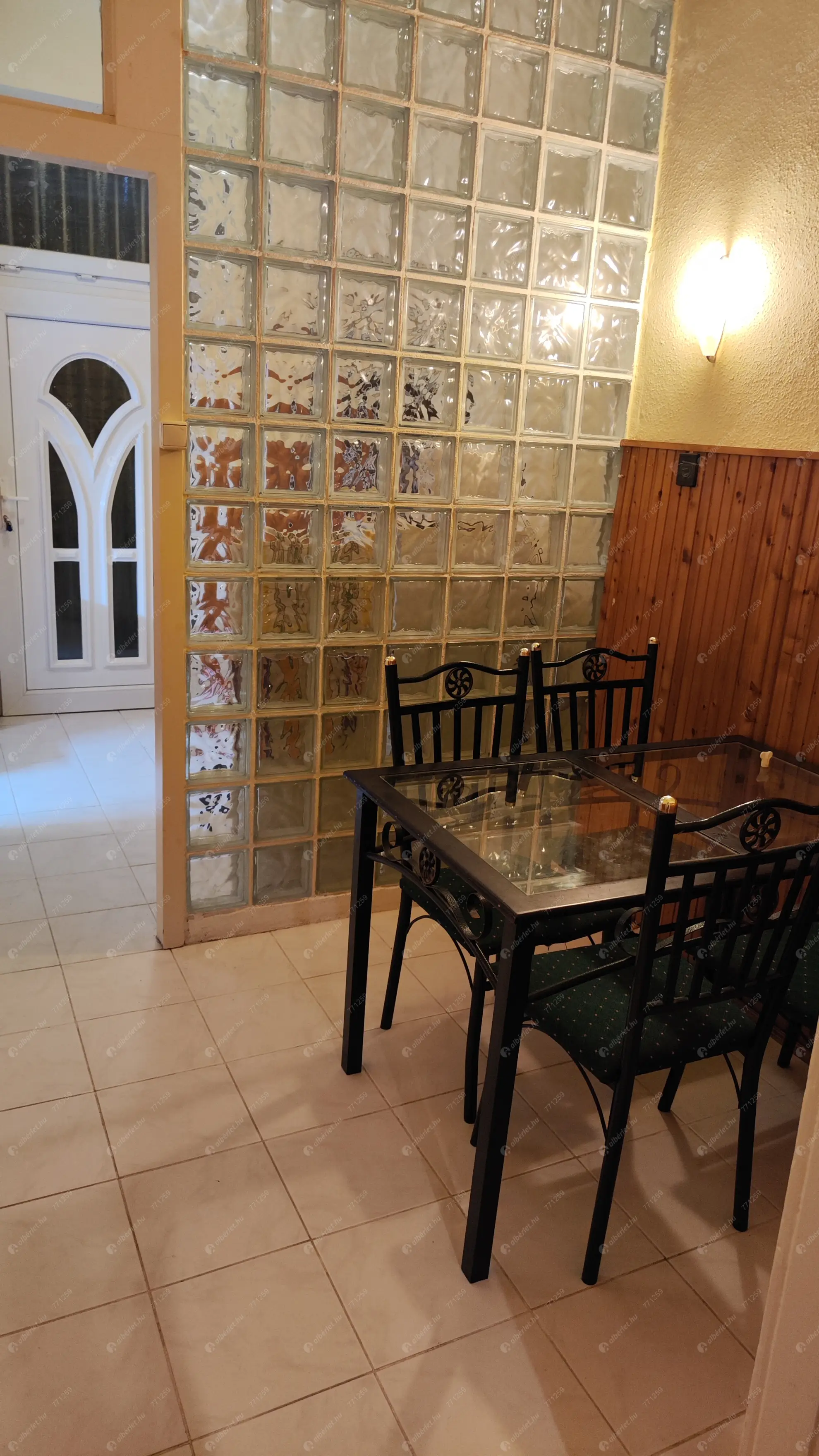 Kiadó albérlet 200000 Ft/hó áron: Budapest, XIII. kerület  Angyalföldi út. Mérete: 39 nm, 1 szobás | Alberlet.hu - 6587428