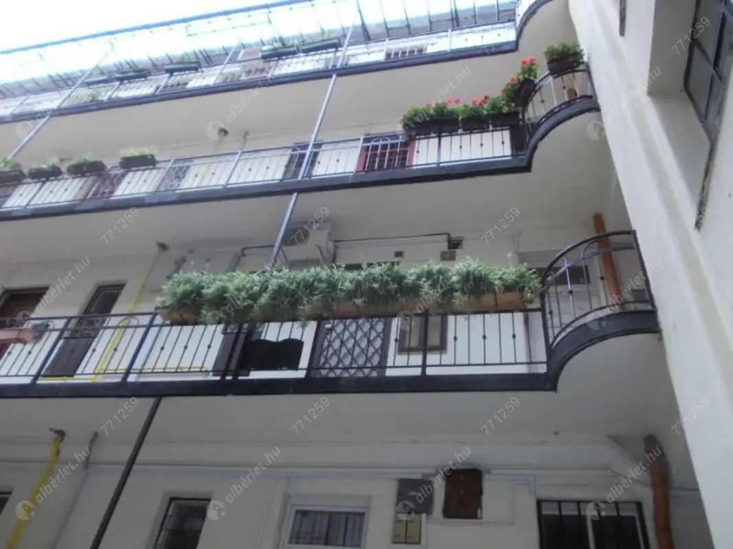 Kiadó albérlet 200000 Ft/hó áron: Budapest, XIII. kerület  Angyalföldi út. Mérete: 39 nm, 1 szobás | Alberlet.hu - 6587437