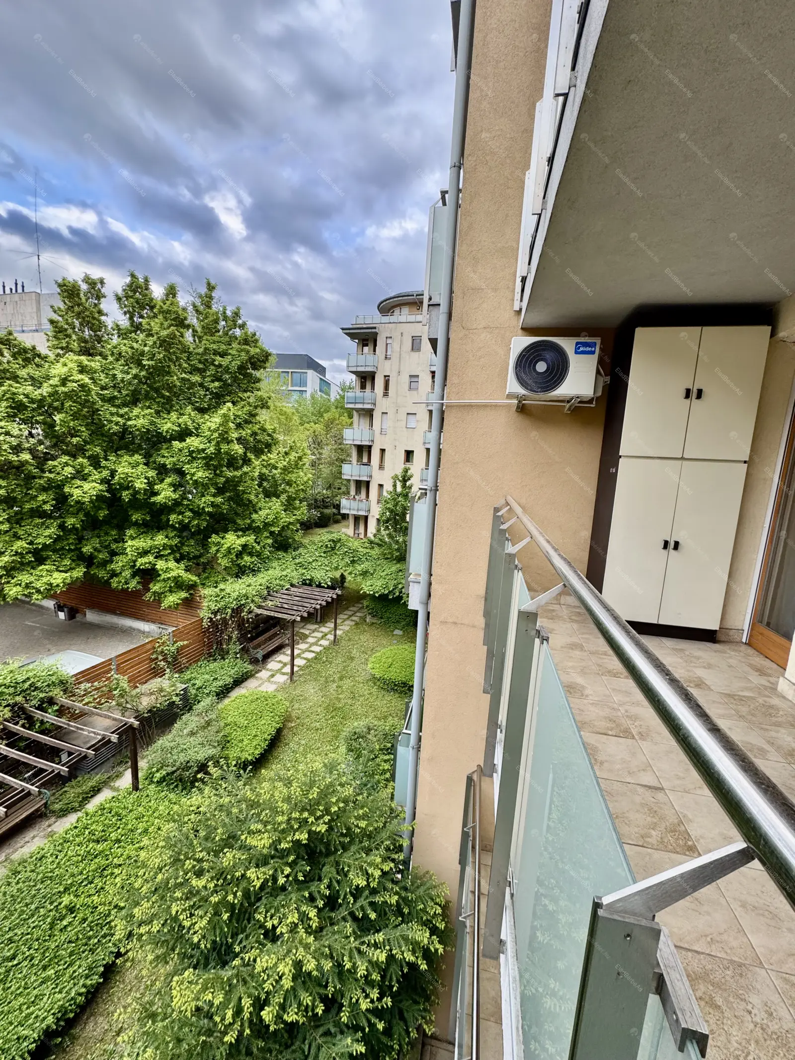 Kiadó albérlet 225000 Ft/hó áron: Budapest, XIII. kerület  Angyalföldi út. Mérete: 42 nm, 1 szobás | Alberlet.hu - 6704392