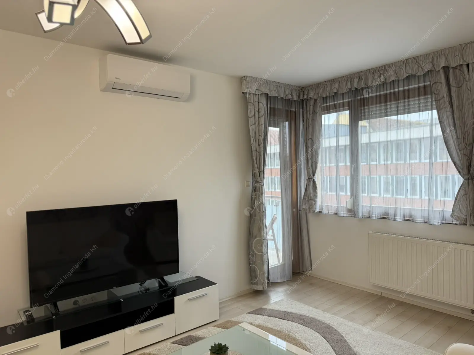 Kiadó albérlet 320000 Ft/hó áron: Budapest, XIII. kerület  Angyalföldi út. Mérete: 60 nm, 2 szobás | Alberlet.hu - 6598717