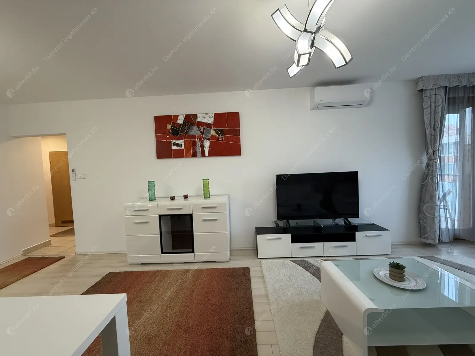 Kiadó albérlet 320000 Ft/hó áron: Budapest, XIII. kerület  Angyalföldi út. Mérete: 60 nm, 2 szobás | Alberlet.hu - 6598725