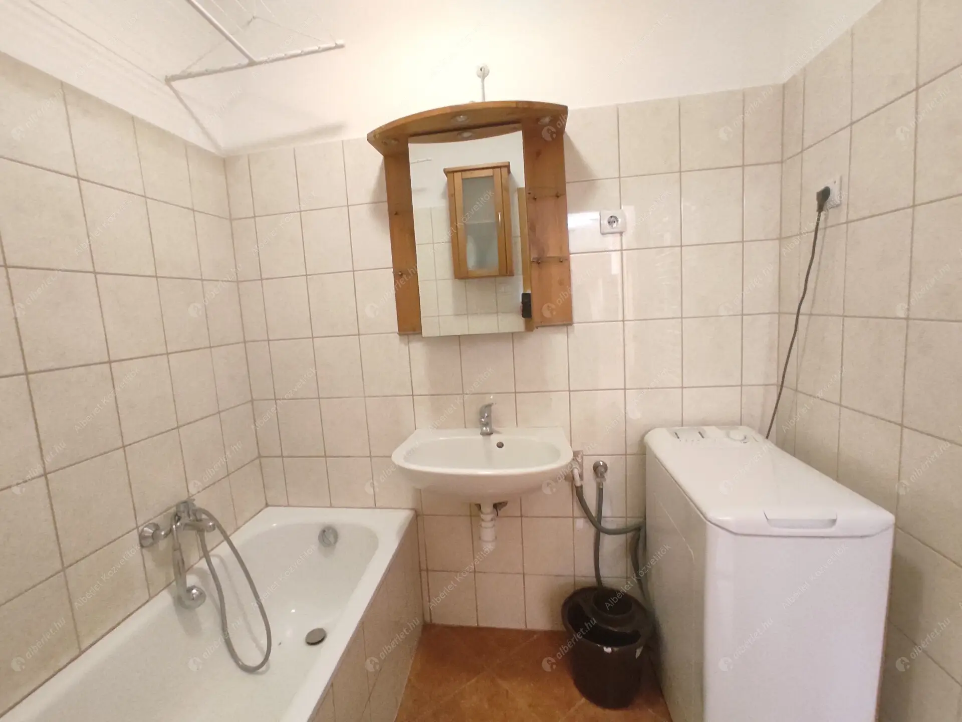 Kiadó albérlet 230000 Ft/hó áron: Budapest, XIII. kerület  Angyalföldi út. Mérete: 75 nm, 2 szobás | Alberlet.hu - 6599437