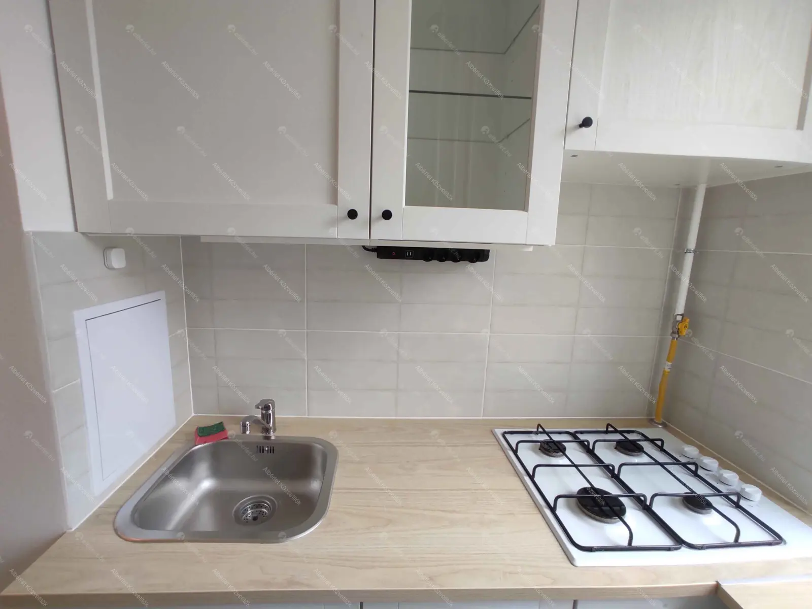 Kiadó albérlet 200000 Ft/hó áron: Budapest, XIII. kerület  Babér utca. Mérete: 35 nm, 1 szobás | Alberlet.hu - 6667724