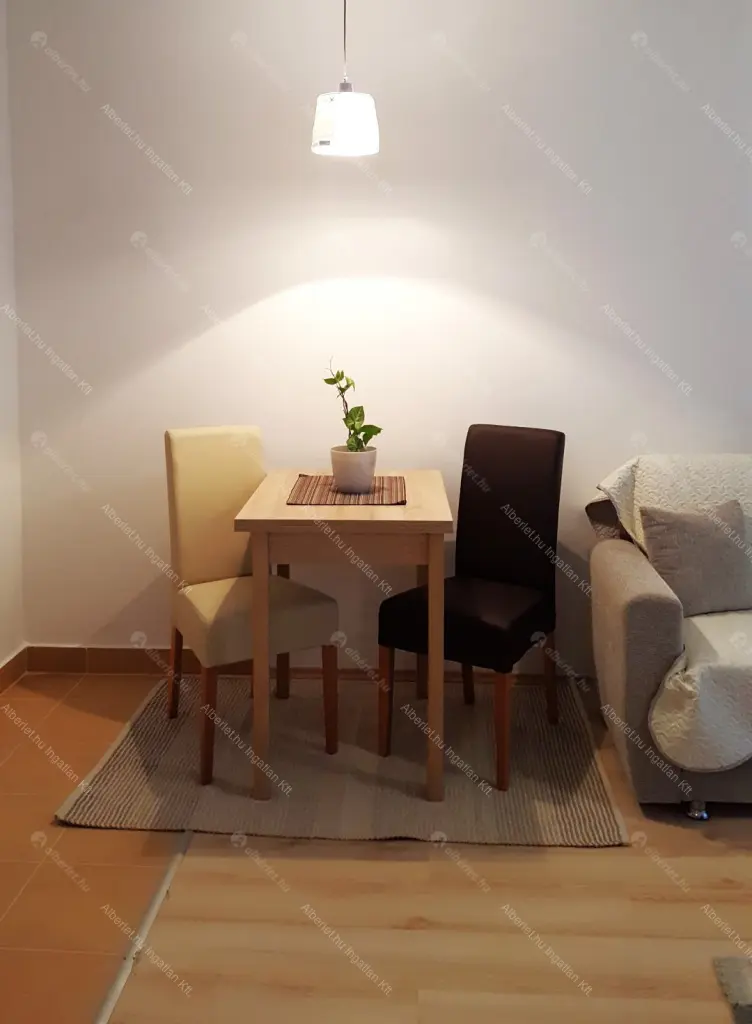 Kiadó albérlet 285000 Ft/hó áron: Budapest, XIII. kerület  Babér utca. Mérete: 44 nm, 2 szobás | Alberlet.hu - 6679423