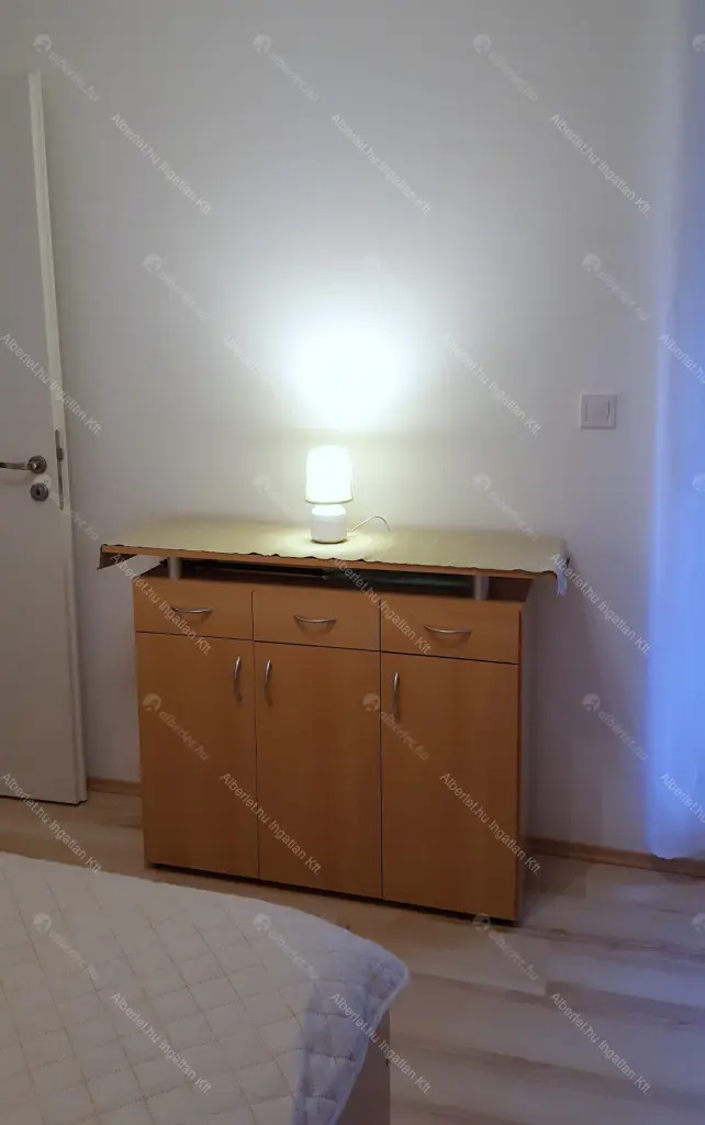 Kiadó albérlet 285000 Ft/hó áron: Budapest, XIII. kerület  Babér utca. Mérete: 44 nm, 2 szobás | Alberlet.hu - 6679425