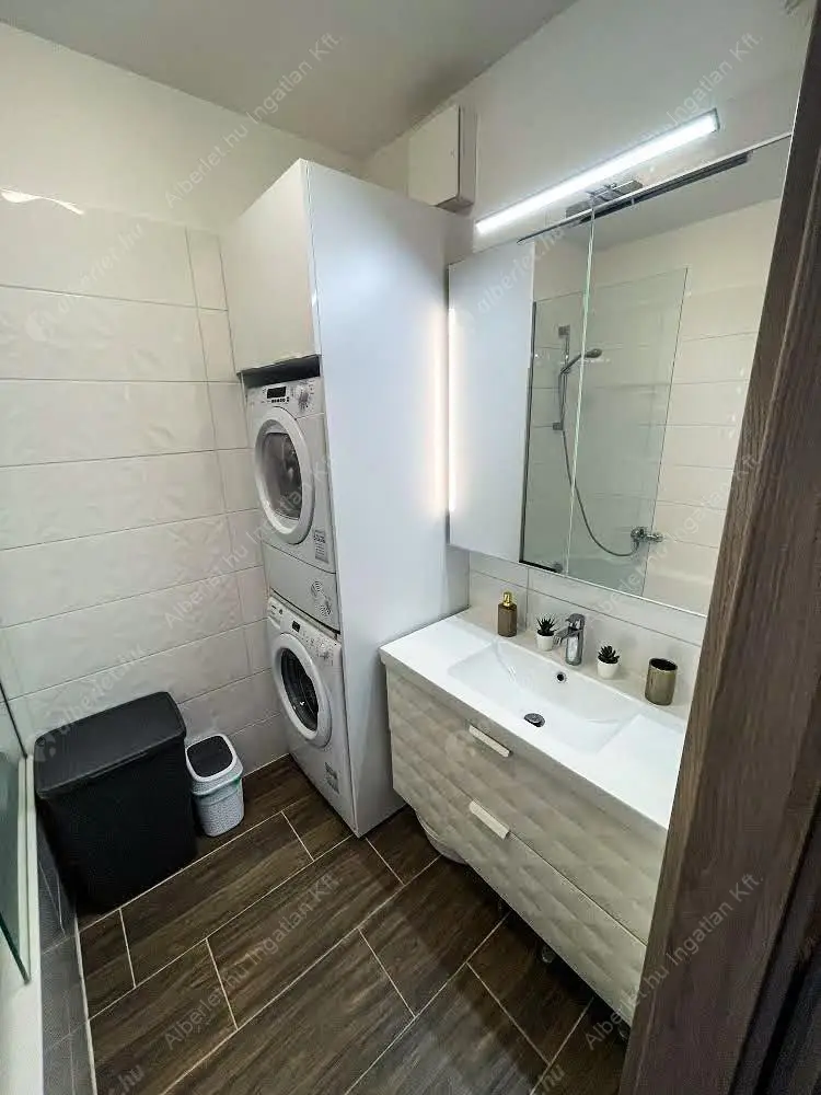 Kiadó albérlet 330000 Ft/hó áron: Budapest, XIII. kerület  Babér utca. Mérete: 50 nm, 2 szobás | Alberlet.hu - 6604246