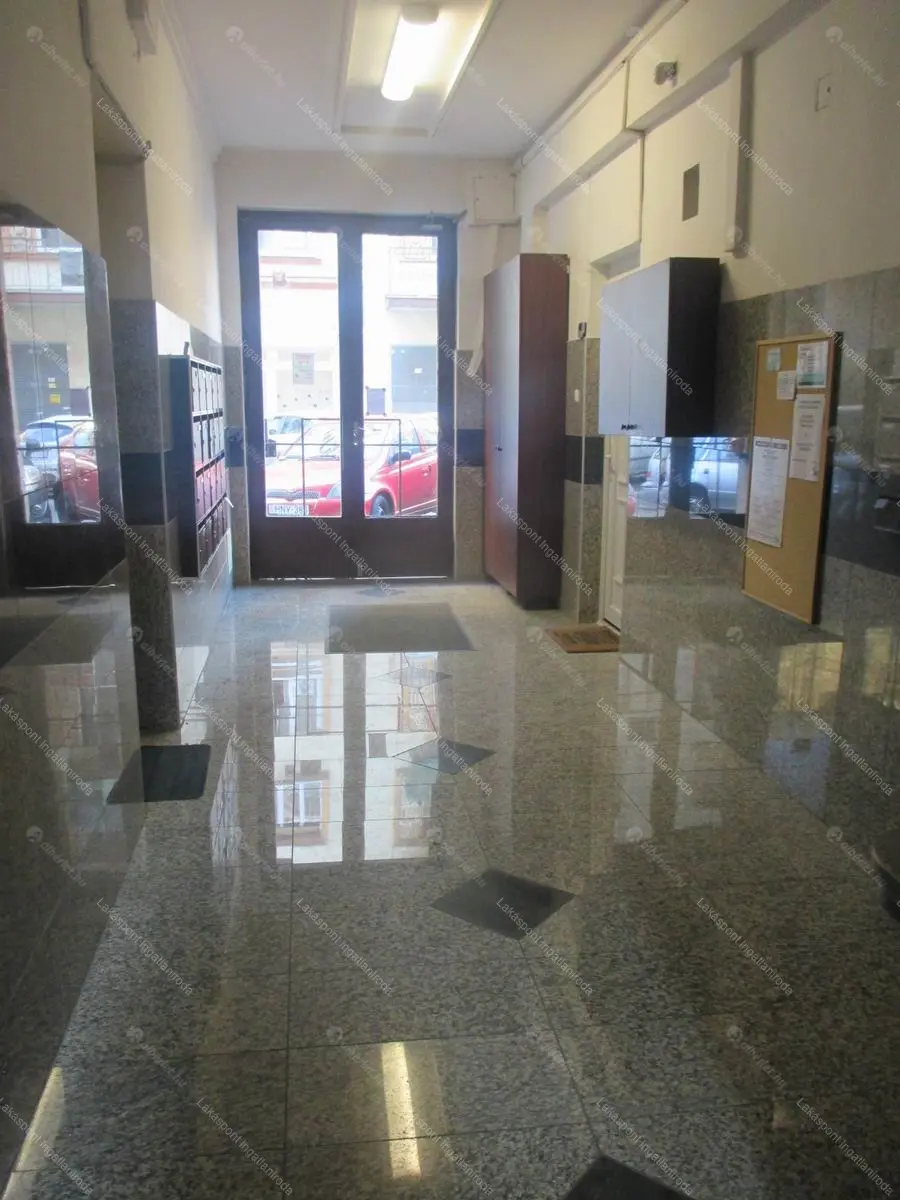 Kiadó albérlet 210000 Ft/hó áron: Budapest, XIII. kerület  Balzac utca. Mérete: 30 nm, 1 szobás | Alberlet.hu - 6704152