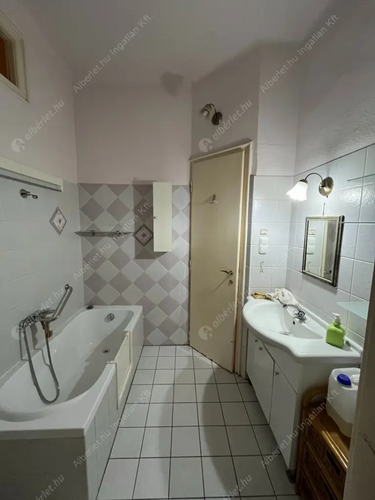 Kiadó albérlet 340000 Ft/hó áron: Budapest, XIII. kerület  Balzac utca. Mérete: 63 nm, 2 szobás | Alberlet.hu - 6614130