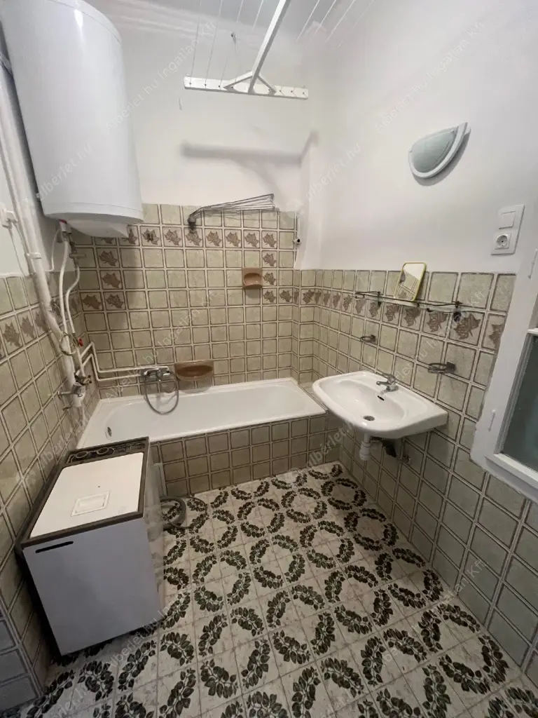 Kiadó albérlet 320000 Ft/hó áron: Budapest, XIII. kerület  Balzac utca. Mérete: 72 nm, 2 szobás | Alberlet.hu - 6591885