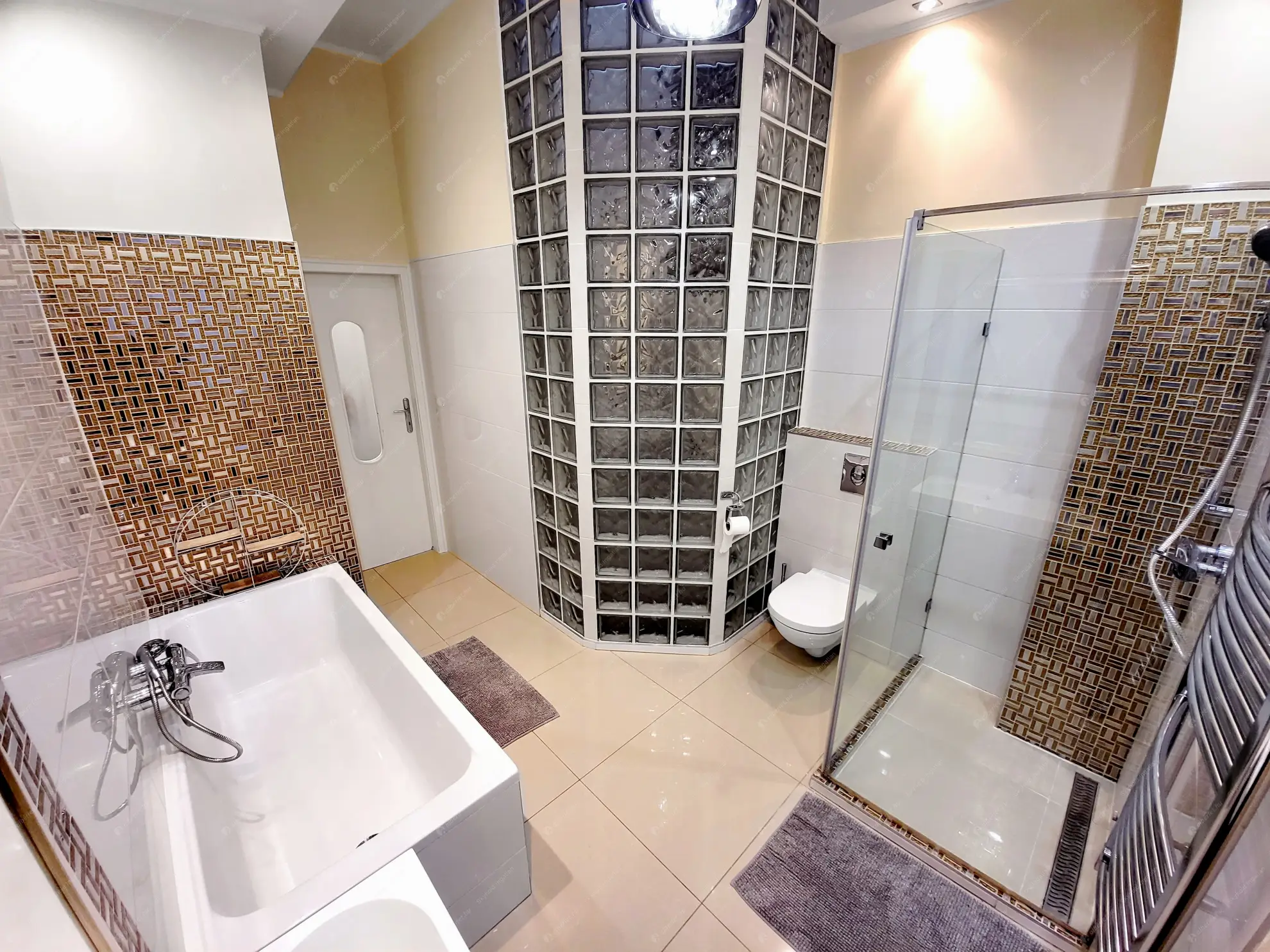 Kiadó albérlet 540000 Ft/hó áron: Budapest, XIII. kerület  Balzac utca. Mérete: 76 nm, 3 szobás | Alberlet.hu - 6593699