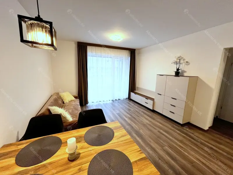 Kiadó albérlet 330000 Ft/hó áron: Budapest, XIII. kerület  Béke tér. Mérete: 50 nm, 2 szobás | Alberlet.hu - 6675706