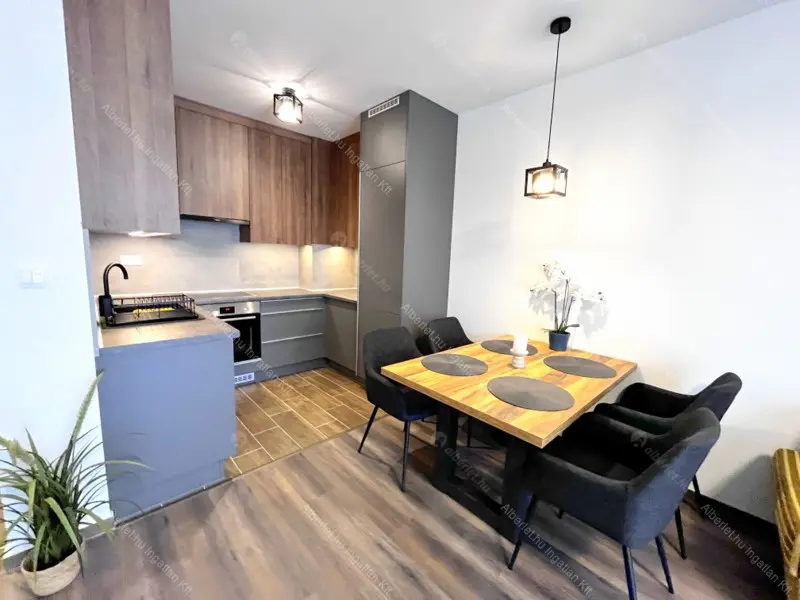 Kiadó albérlet 330000 Ft/hó áron: Budapest, XIII. kerület  Béke tér. Mérete: 50 nm, 2 szobás | Alberlet.hu - 6675707