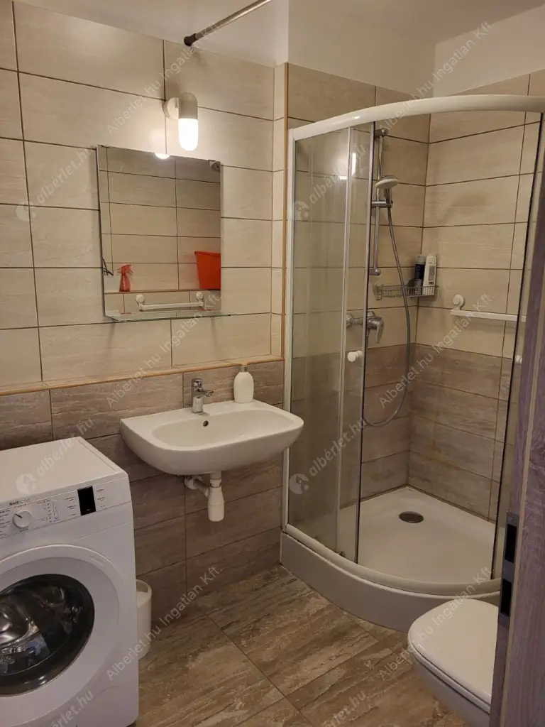 Kiadó albérlet 388000 Ft/hó áron: Budapest, XIII. kerület  Bessenyei utca. Mérete: 70 nm, 3 szobás | Alberlet.hu - 6538205