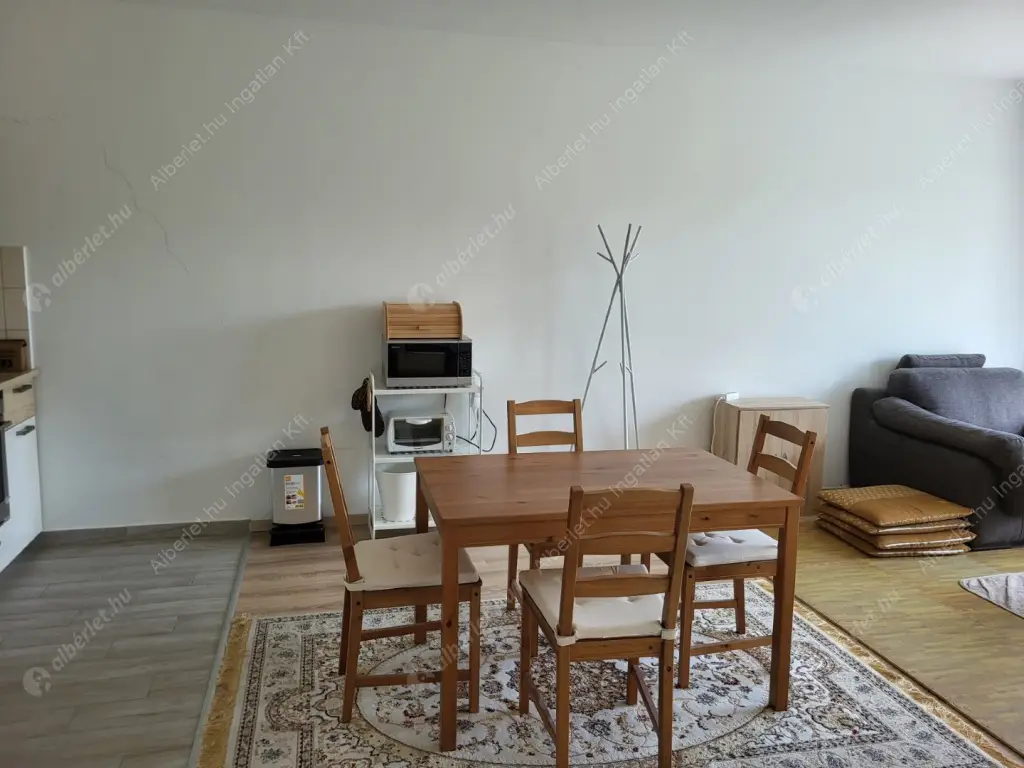 Kiadó albérlet 391000 Ft/hó áron: Budapest, XIII. kerület  Bessenyei utca. Mérete: 70 nm, 3 szobás | Alberlet.hu - 6602929