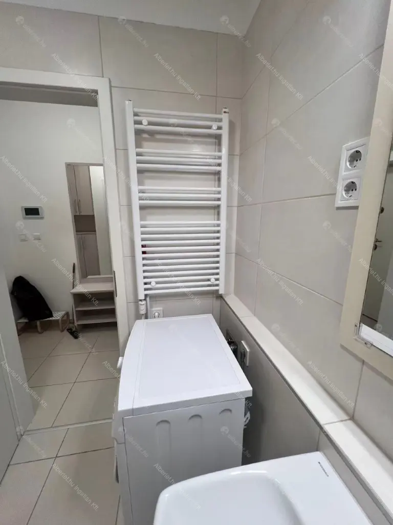 Kiadó albérlet 305000 Ft/hó áron: Budapest, XIII. kerület  Bulcsú utca. Mérete: 45 nm, 2 szobás | Alberlet.hu - 6643360