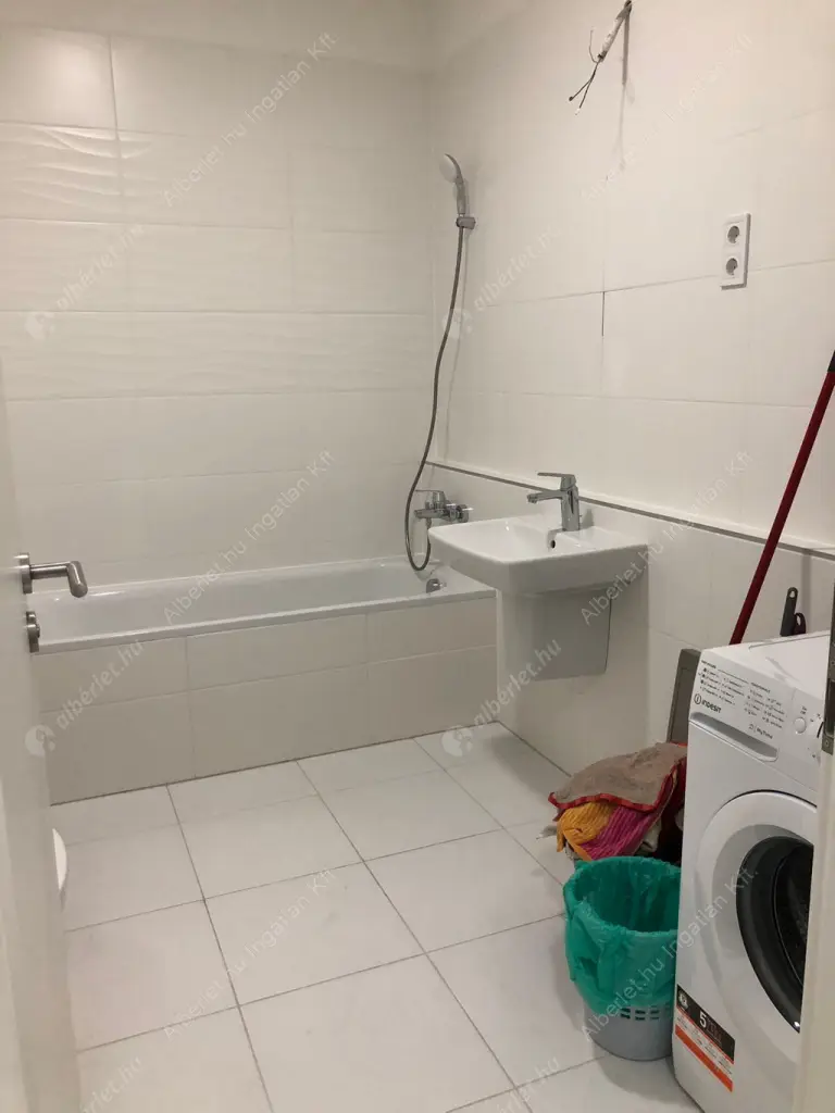 Kiadó albérlet 382000 Ft/hó áron: Budapest, XIII. kerület  Bulcsú utca. Mérete: 60 nm, 3 szobás | Alberlet.hu - 6598745